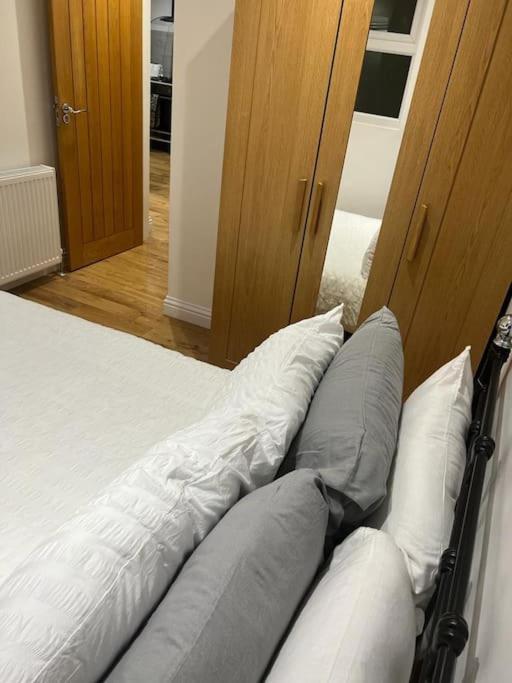 2 Bedroom Apartment In Hampdenrd 伦敦 外观 照片