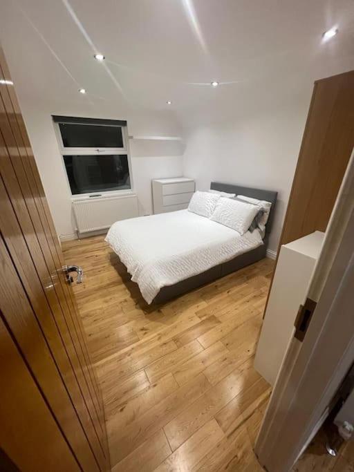 2 Bedroom Apartment In Hampdenrd 伦敦 外观 照片