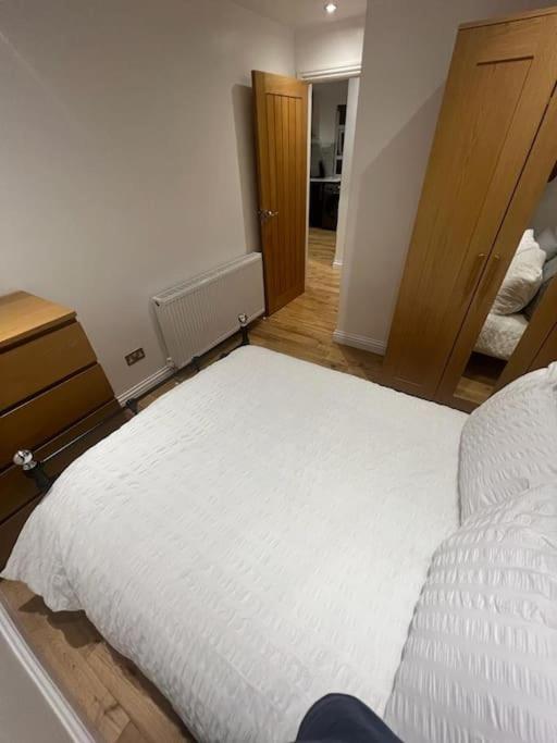 2 Bedroom Apartment In Hampdenrd 伦敦 外观 照片
