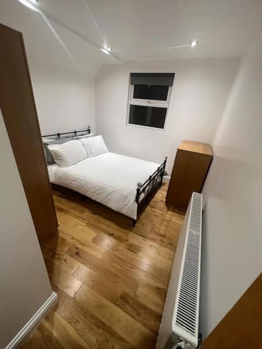 2 Bedroom Apartment In Hampdenrd 伦敦 外观 照片